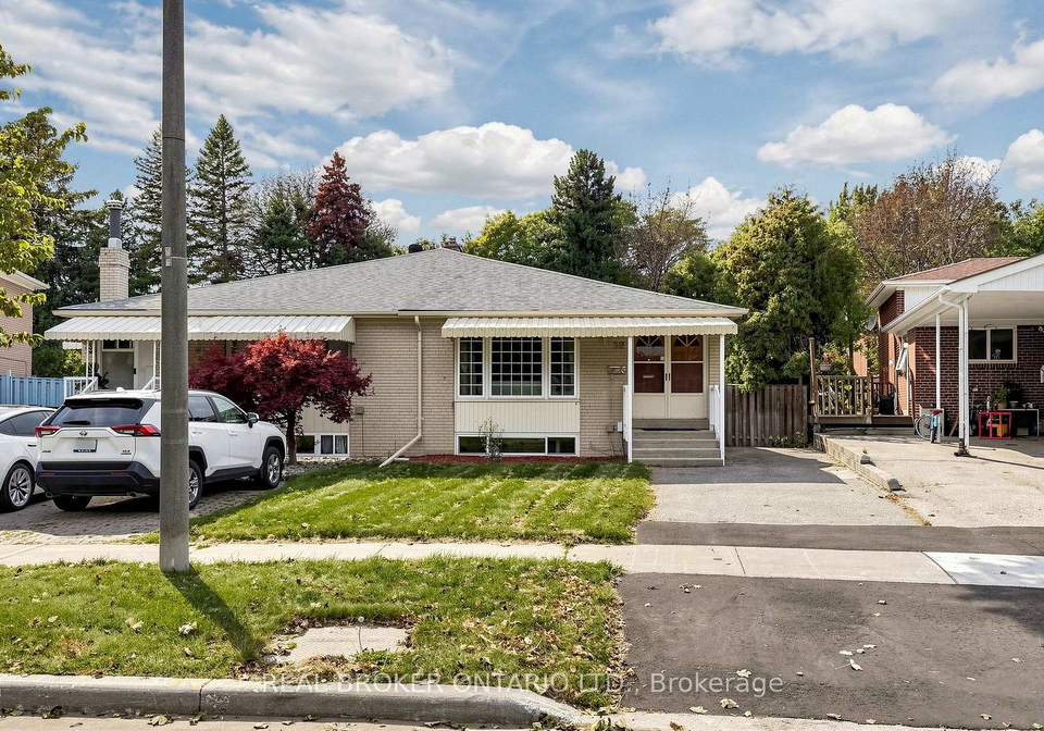 32-cairnside-crescent-toronto-north-york-ontario-c13847810