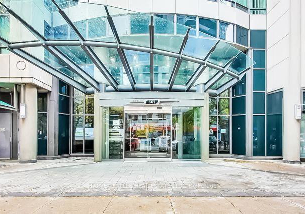 361-front-street-w-toronto-toronto-ontario-c13848344
