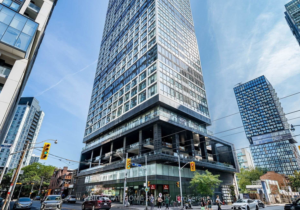 181-dundas-street-e-toronto-toronto-ontario-c13849076
