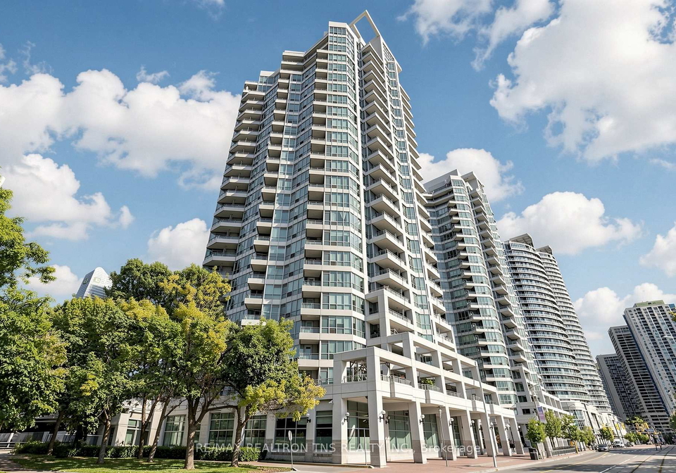 228-queens-quay-w-toronto-toronto-ontario-c13849770