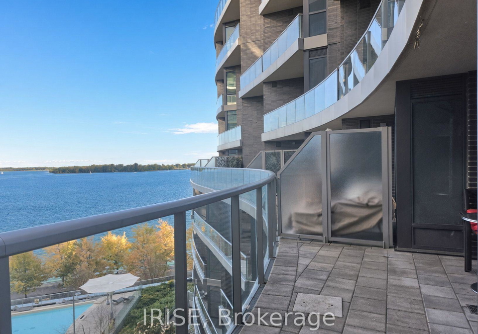 1-edgewater-drive-toronto-toronto-ontario-c13850214