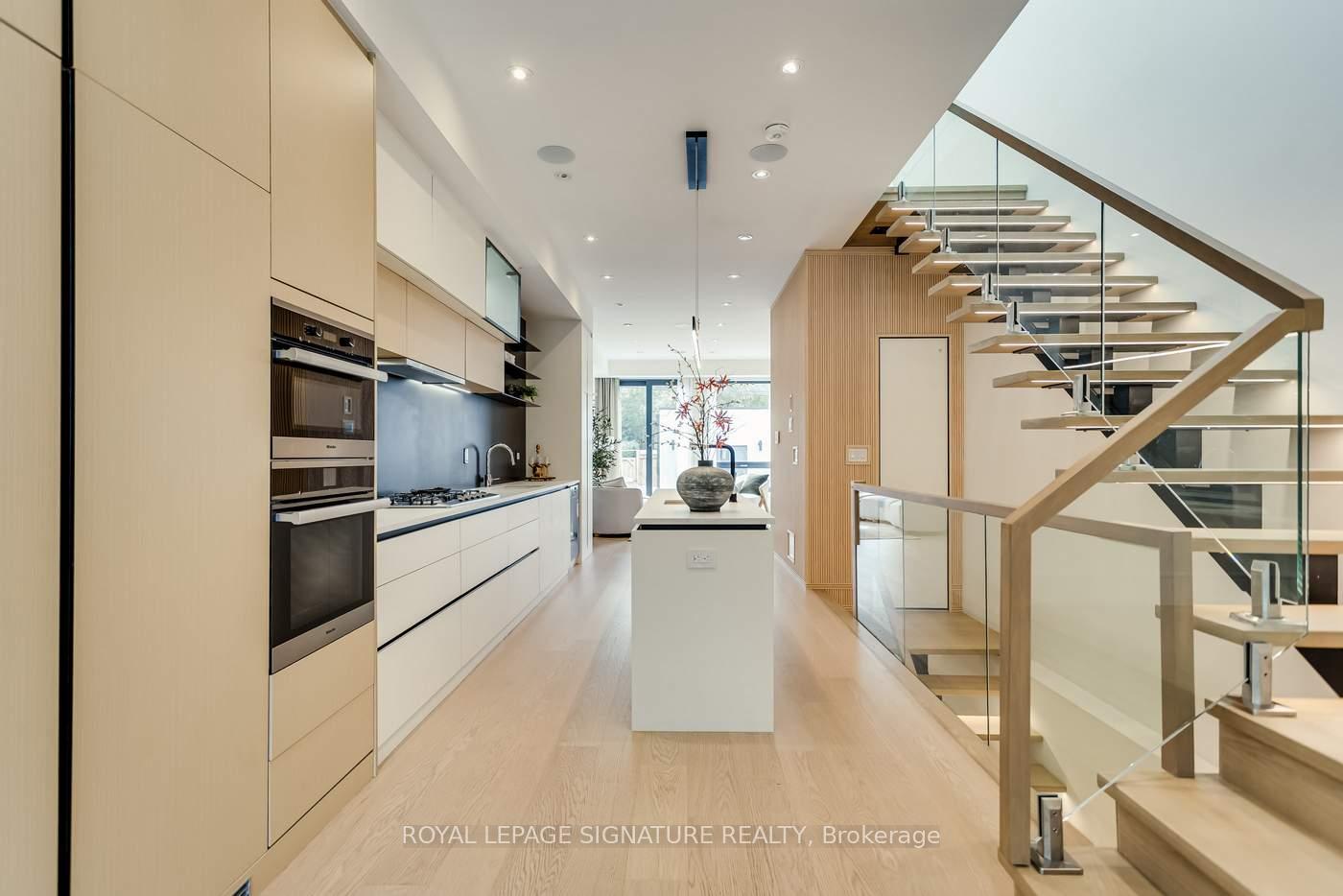 511-woburn-avenue-toronto-toronto-ontario-c13850562