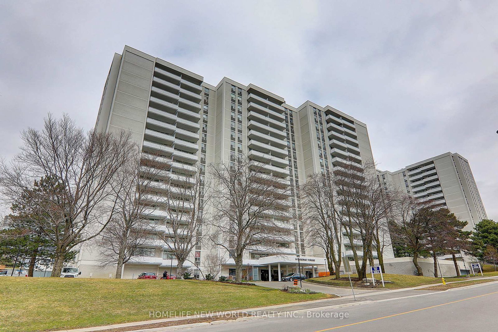 10-parkway-forest-drive-toronto-north-york-ontario-c13850688