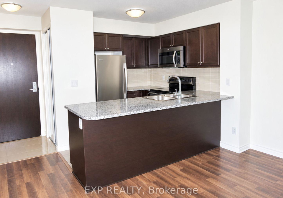 19-grand-trunk-crescent-toronto-toronto-ontario-c13850714