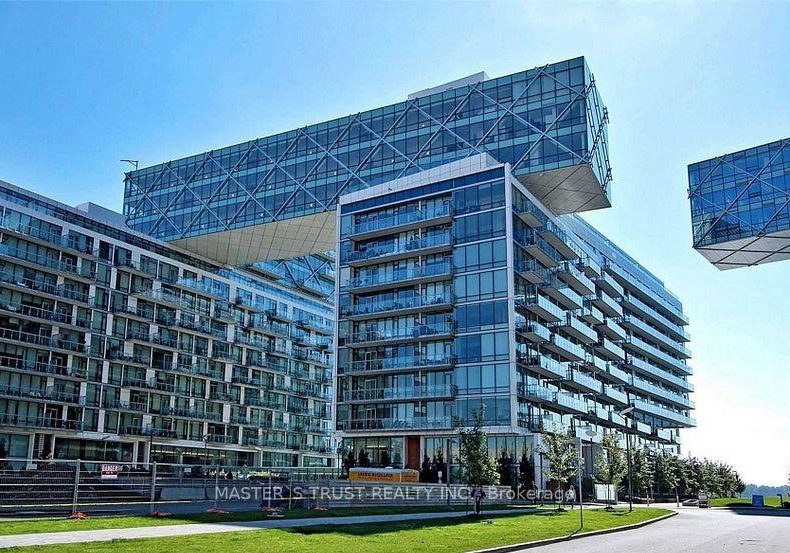 39-queens-quay-e-toronto-toronto-ontario-c13851142