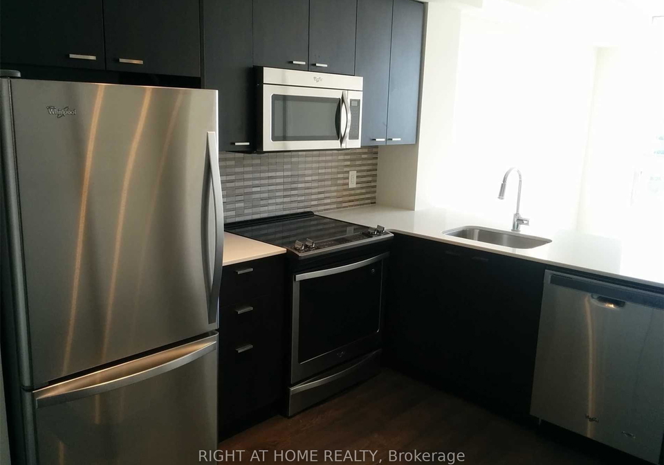 30-roehampton-avenue-toronto-toronto-ontario-c13852488