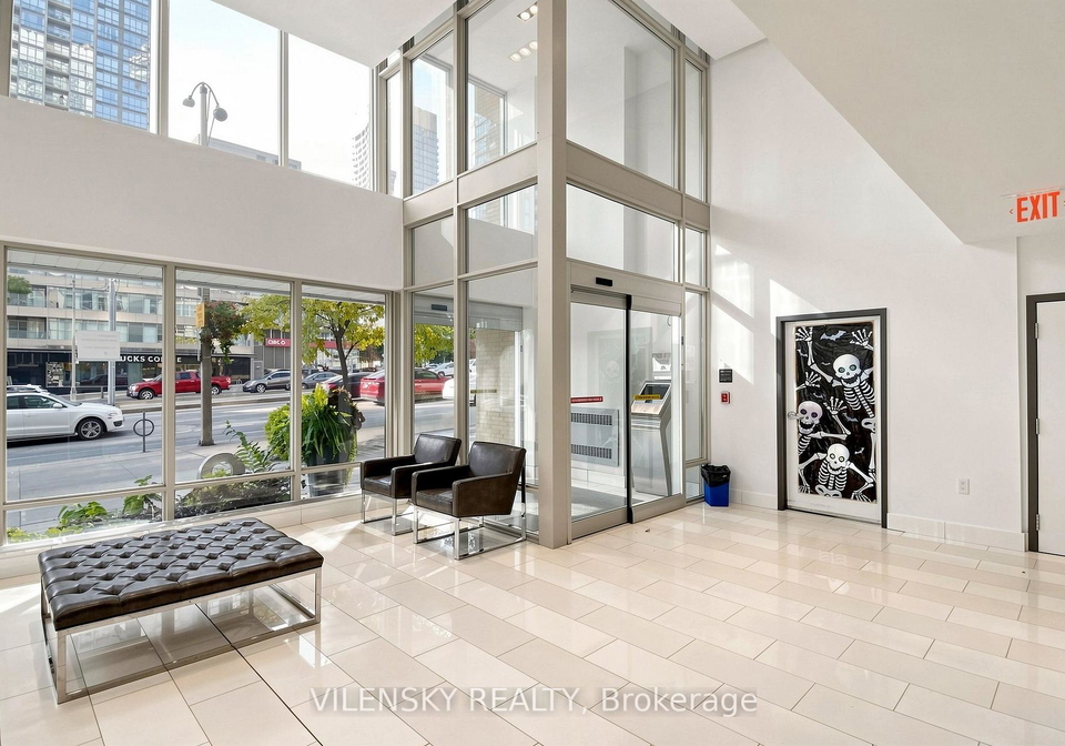 9-spadina-avenue-toronto-toronto-ontario-c13852658