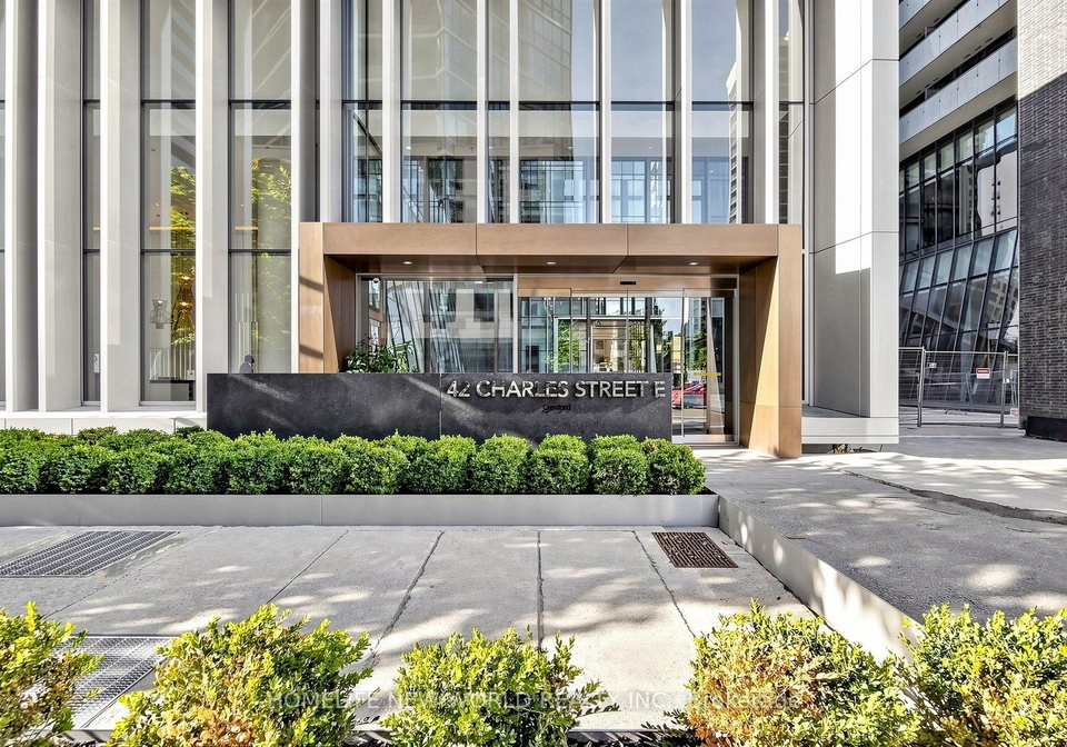 42-charles-street-e-toronto-toronto-ontario-c13852874
