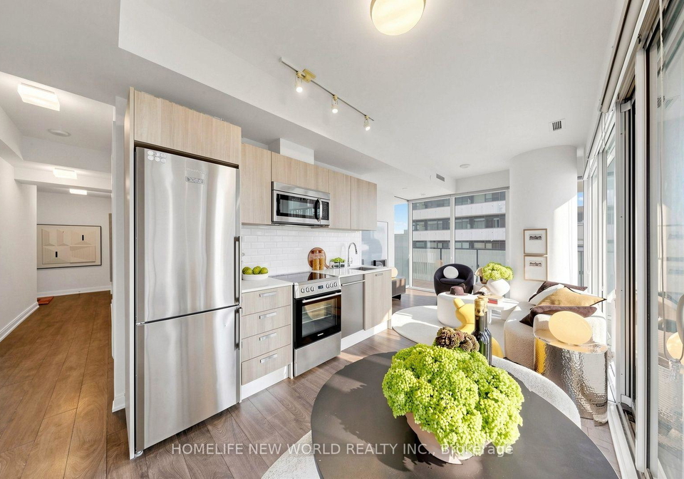 42-charles-street-e-toronto-toronto-ontario-c13852874