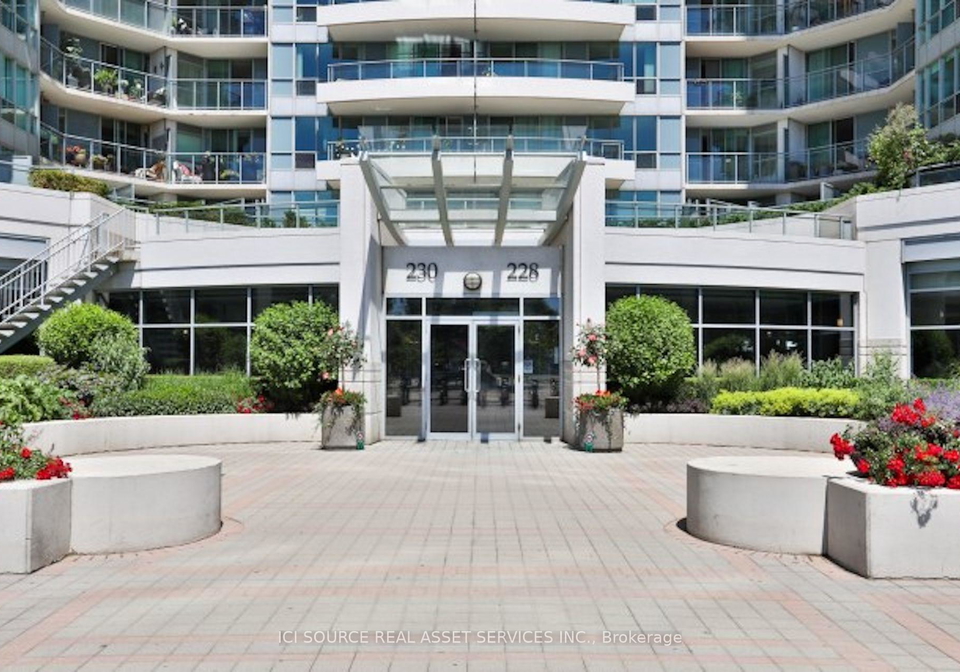 230-queens-quay-w-toronto-toronto-ontario-c13853076