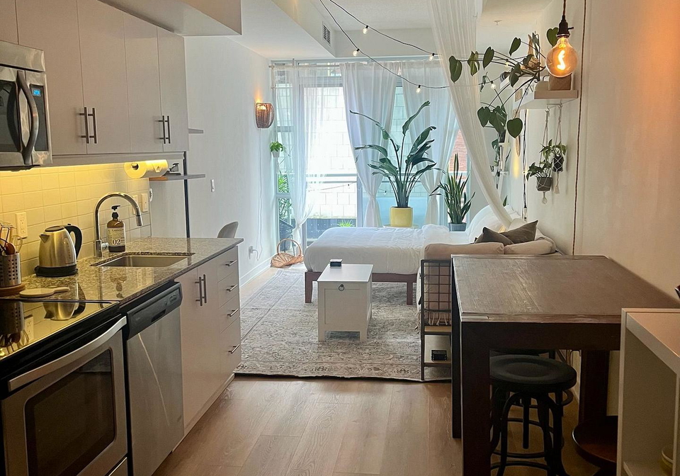 10-willison-square-toronto-toronto-ontario-c13853716
