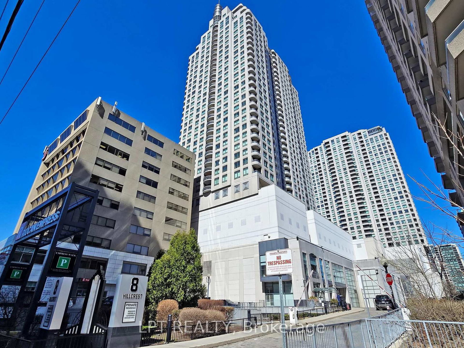 8-hillcrest-avenue-toronto-north-york-ontario-c13854102