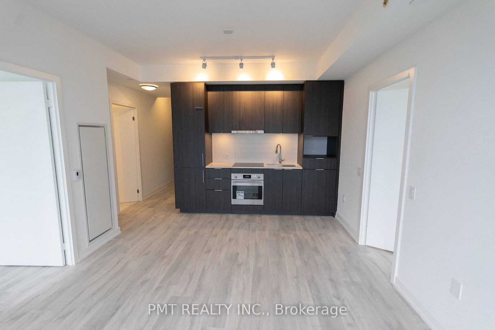7-golden-lion-heights-toronto-north-york-ontario-c13855028