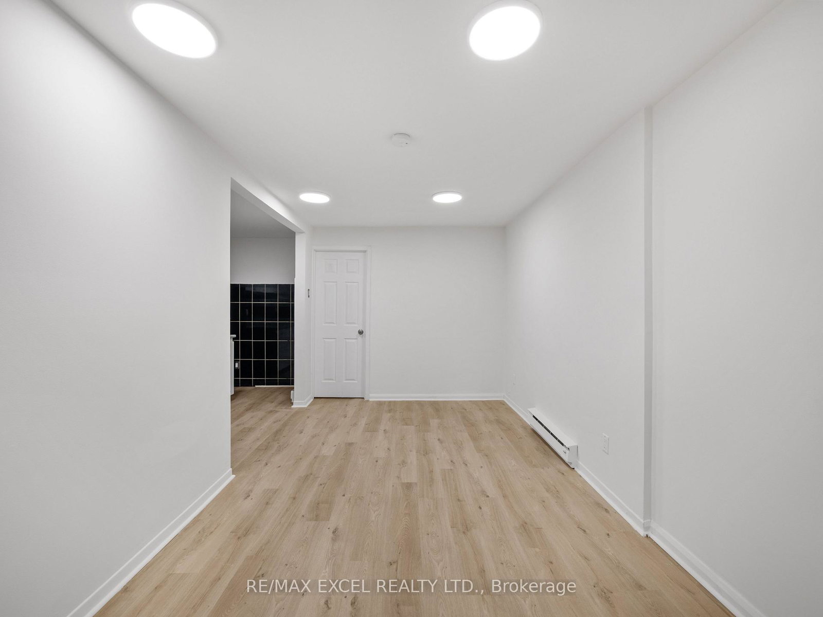 137-gerrard-street-e-toronto-toronto-ontario-c13856050