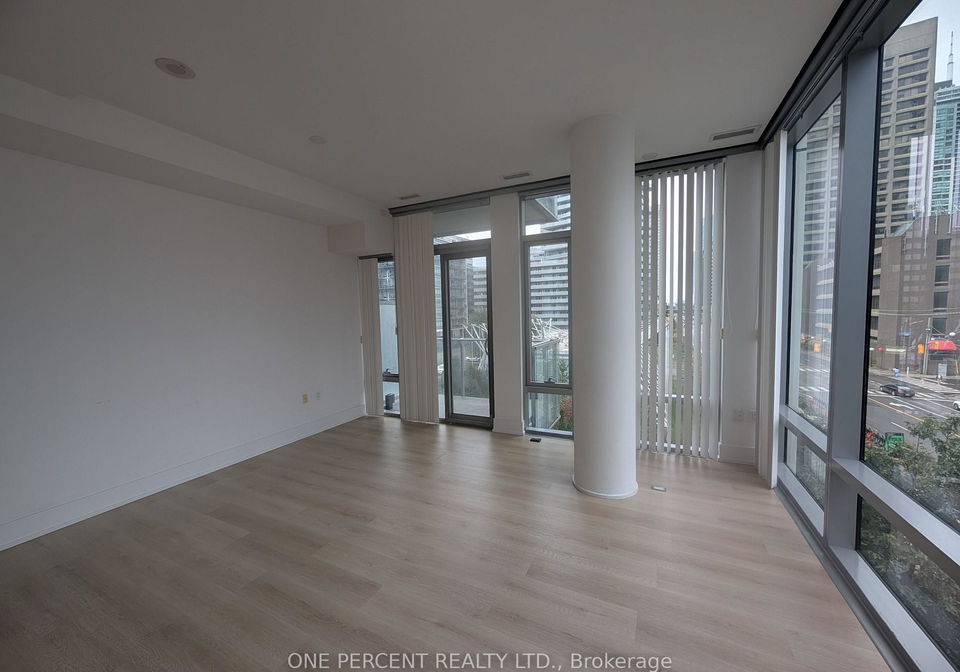 39-queens-quay-e-toronto-toronto-ontario-c13856246