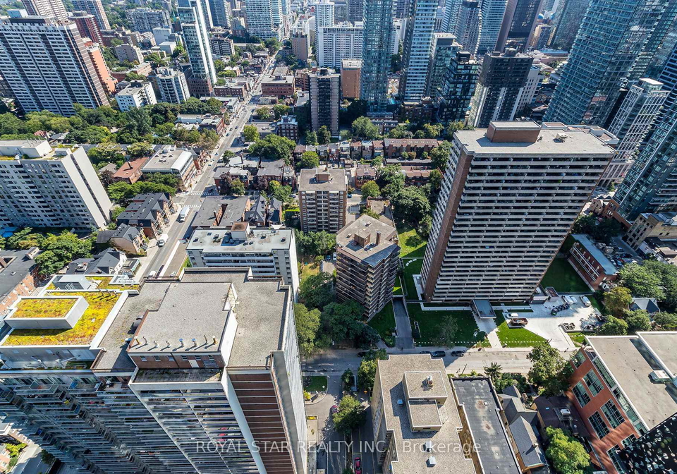 55-charles-street-e-toronto-toronto-ontario-c13856872