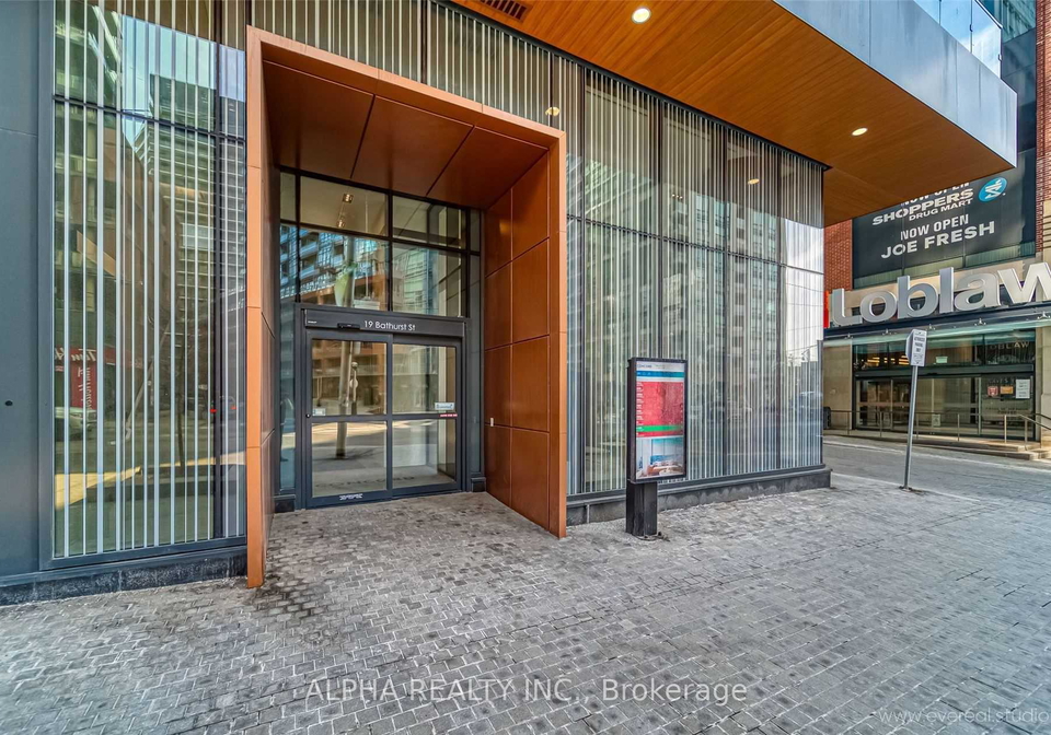 19-bathurst-street-toronto-toronto-ontario-c13859078