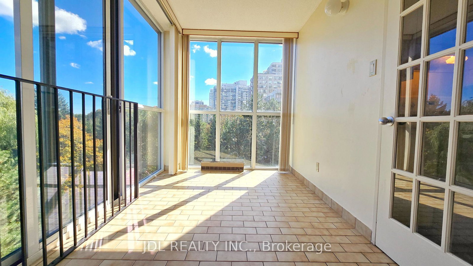 5795-yonge-street-toronto-north-york-ontario-c13859378