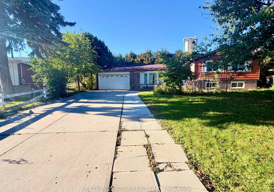 24-axsmith-crescent-toronto-north-york-ontario-c13860204