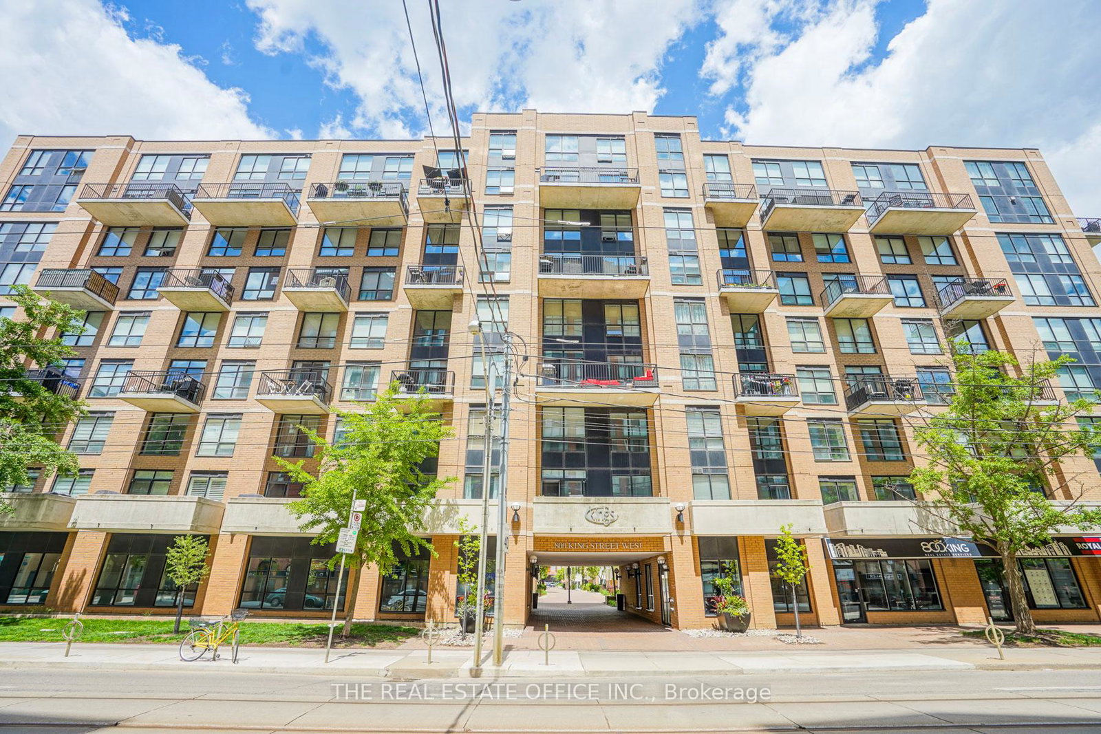 800-king-street-w-toronto-toronto-ontario-c13863574