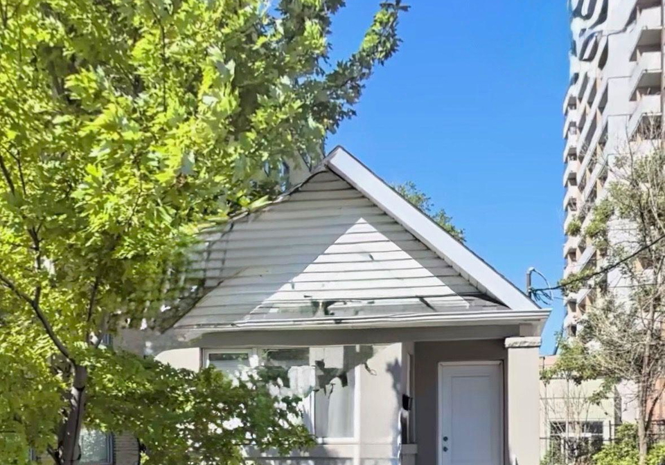 692-northcliffe-boulevard-toronto-toronto-ontario-c13864372