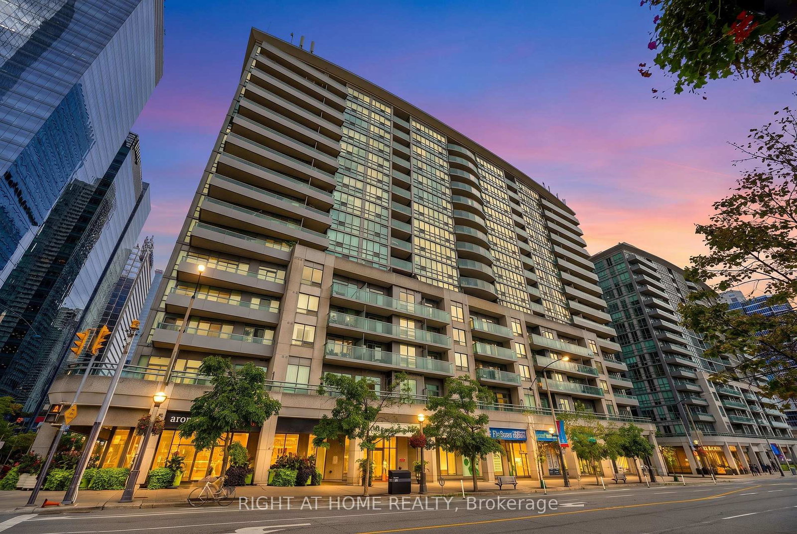 51-lower-simcoe-street-toronto-toronto-ontario-c13864558