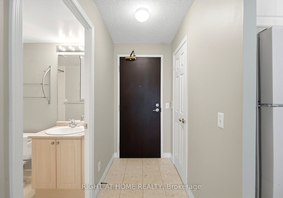 51-lower-simcoe-street-toronto-toronto-ontario-c13864558