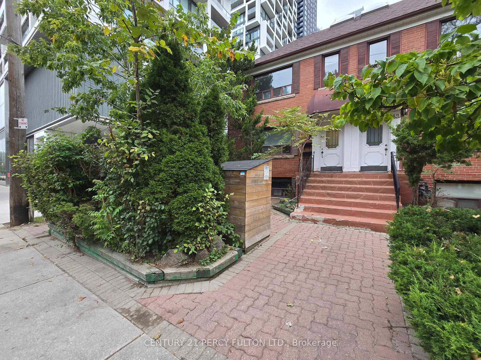 40-hillsdale-avenue-e-toronto-toronto-ontario-c13864948
