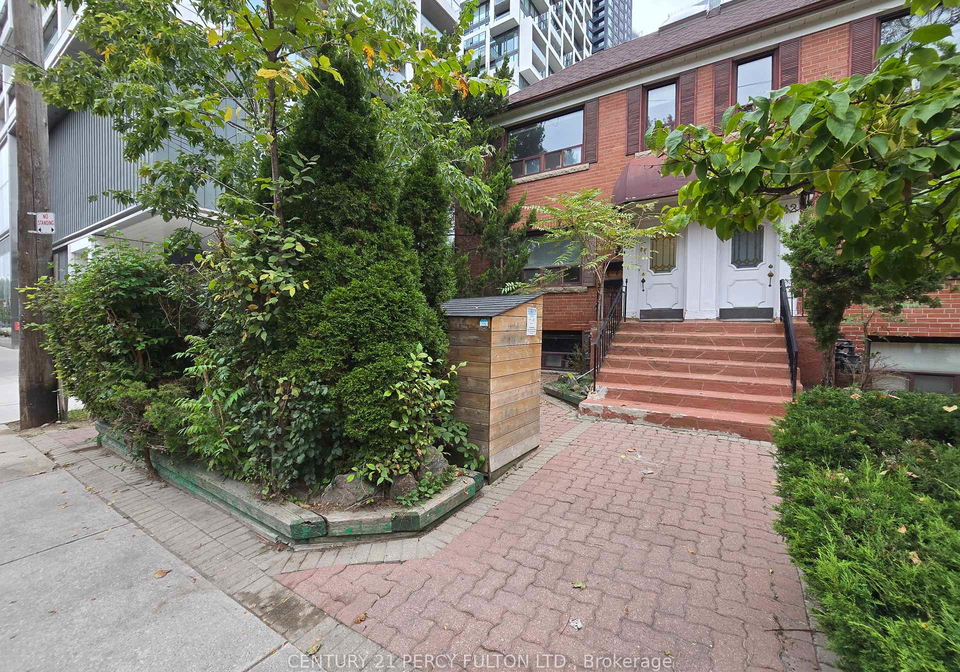 40-hillsdale-avenue-e-toronto-toronto-ontario-c13864948