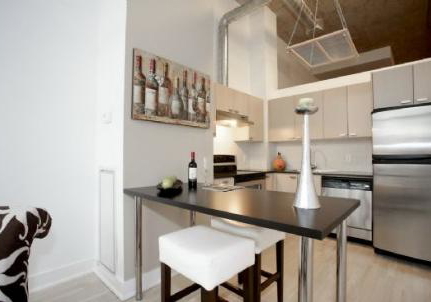 637-lakeshore-road-w-toronto-ontario-c2108085