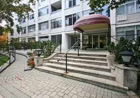 335-lonsdale-avenue-toronto-ontario-c2224370