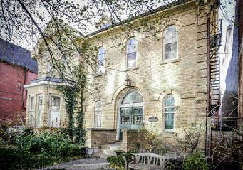 4-wellesley-place-toronto-ontario-c2785929