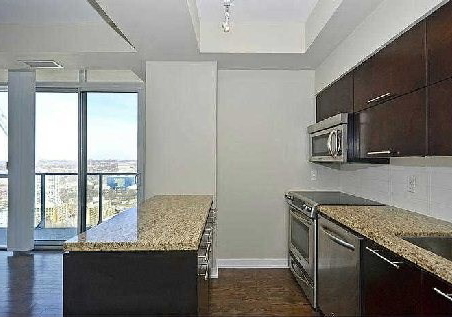 126-simcoe-street-w-toronto-ontario-c2885583