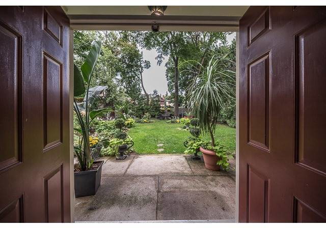 17-humewood-drive-toronto-ontario-c3300734