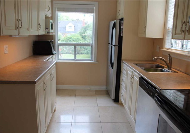 9-glenborough-park-crescent-toronto-ontario-c3311735