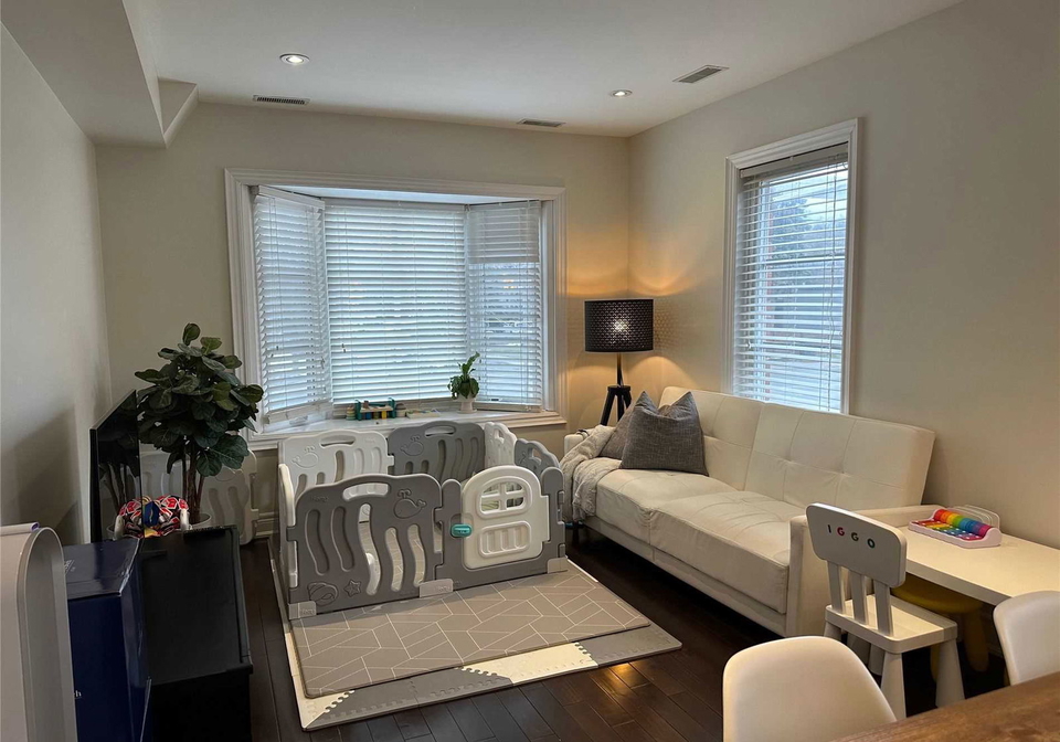 87-lawrence-avenue-w-toronto-ontario-c3382137