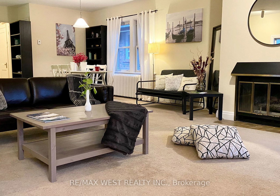 305-st-clair-avenue-e-toronto-ontario-c3412253