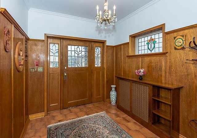 3-northcliffe-boulevard-toronto-ontario-c3456441
