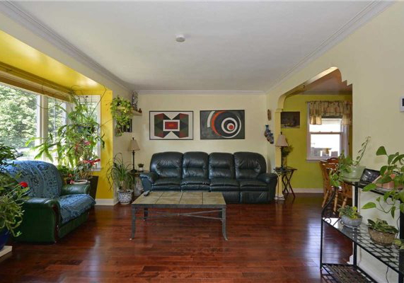 102-mcgillivray-avenue-toronto-ontario-c3550252