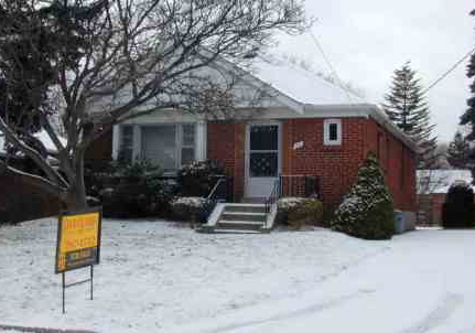 20-roberta-drive-toronto-ontario-c371801