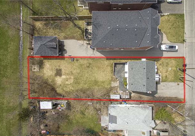141-churchill-avenue-toronto-ontario-c3763607