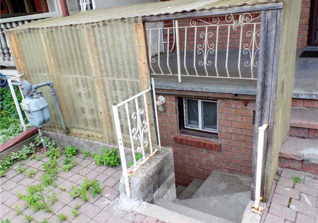 120-montrose-avenue-toronto-ontario-c3818287
