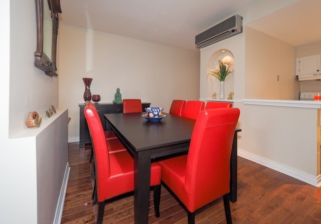 140-seaton-street-toronto-ontario-c3911354