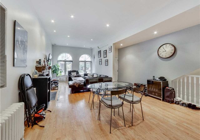 61-madison-avenue-toronto-ontario-c3960467