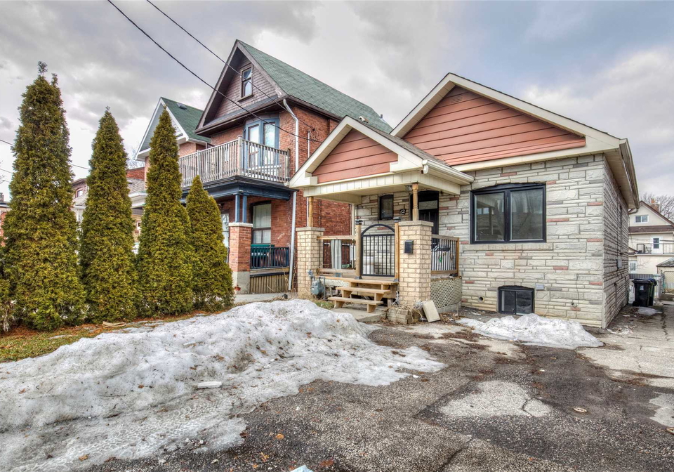 62-belvidere-avenue-toronto-ontario-c4390172