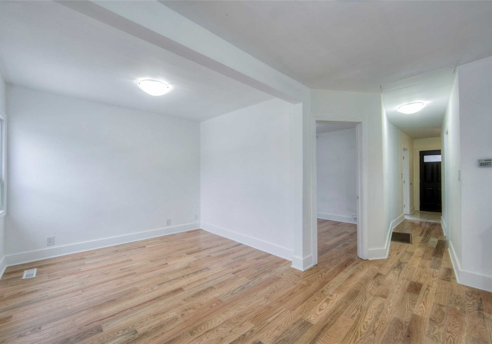 62-belvidere-avenue-toronto-ontario-c4390172