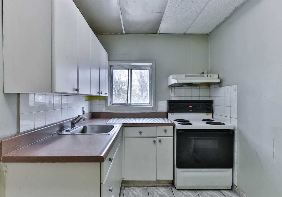 189-churchill-avenue-toronto-ontario-c4452737