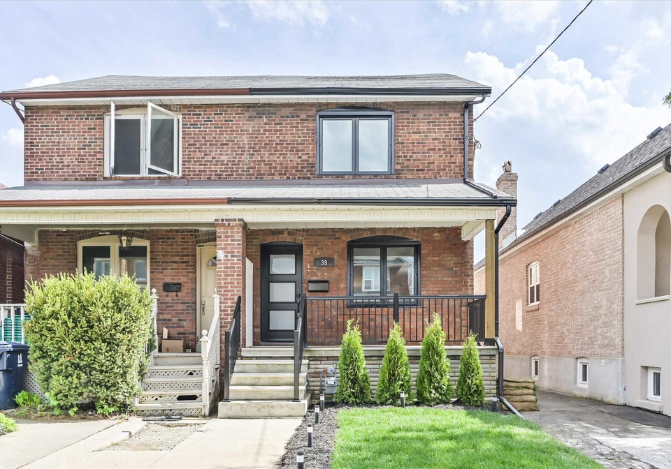 39-amherst-avenue-toronto-ontario-c4462540