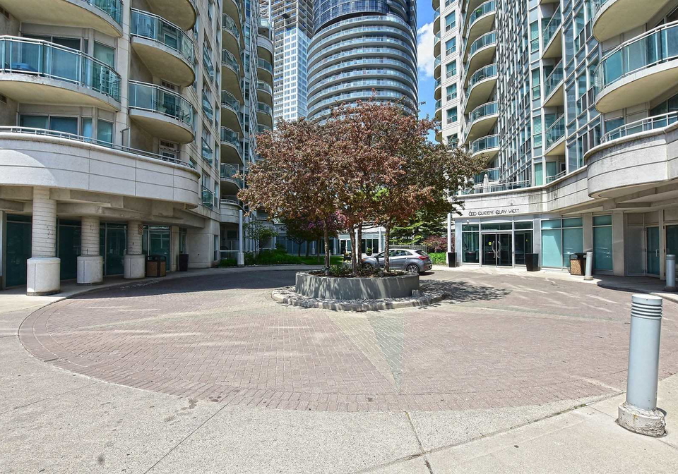 600-queen-quay-w-toronto-ontario-c4465803