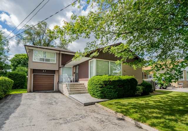 135-waterloo-avenue-toronto-ontario-c4499128